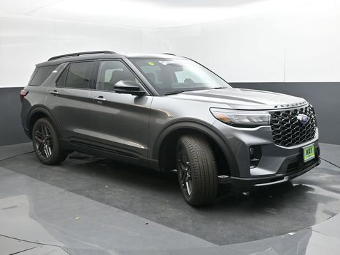 New 2026 Ford Explorer ST AWD/4WD image 8