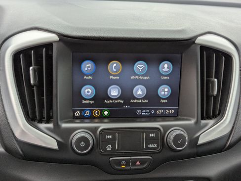 Used 2023 GMC Terrain SLT image 21