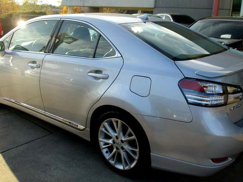 Used 2010 Lexus HS 250h FWD image 9