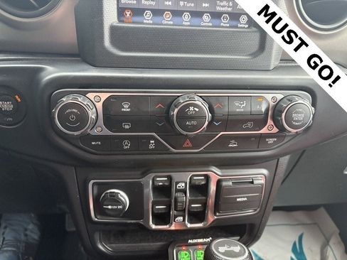 Used 2021 Jeep Wrangler Unlimited Sport image 18
