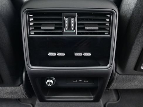 Certified 2026 Porsche Cayenne S w/ Premium Package Plus AWD/4WD image 8