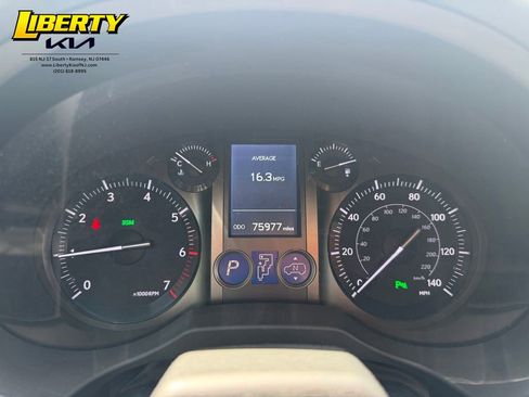 Used 2019 Lexus GX 460 Luxury AWD/4WD image 13