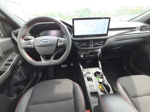 Used 2024 Ford Escape ST-Line w/ Tech Pack #1 AWD/4WD image 12