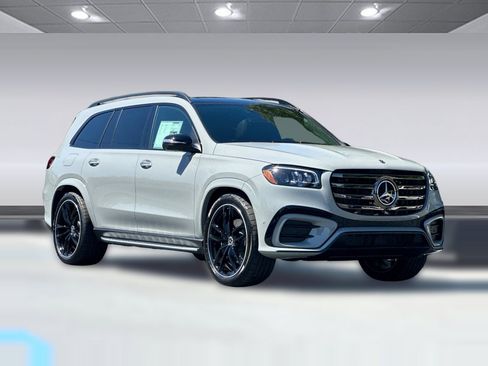 New 2026 Mercedes-Benz GLS 580 4MATIC image 7