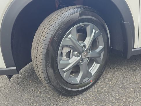 New 2026 Honda HR-V LX image 30