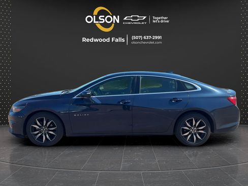 Used 2017 Chevrolet Malibu LT FWD image 2