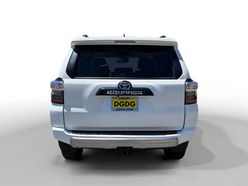 Used 2024 Toyota 4Runner TRD Off-Road AWD/4WD image 4