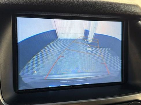 Used 2019 Chevrolet Suburban LT image 19