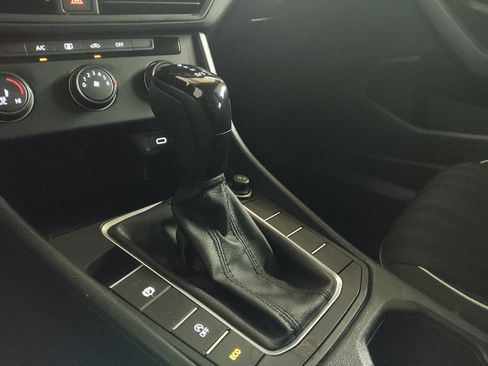 Used 2022 Volkswagen Jetta Sport FWD image 26