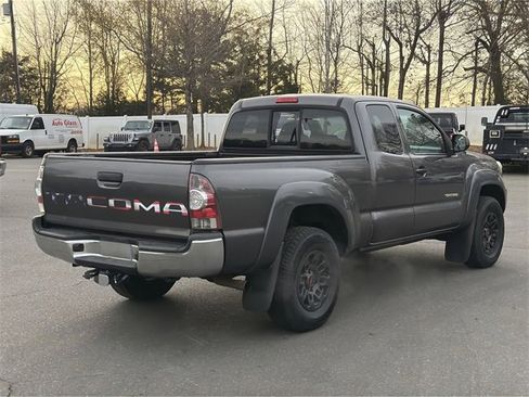 Used 2012 Toyota Tacoma PreRunner image 6