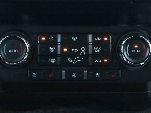 Used 2021 Ford F250 Lariat w/ Lariat Value Package image 31