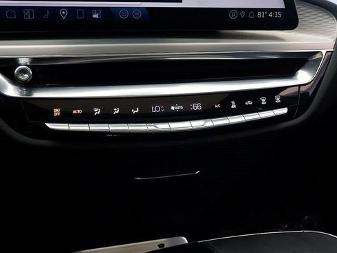 Used 2024 Cadillac Lyriq Luxury AWD/4WD image 22