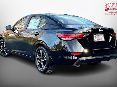 New 2025 Nissan Sentra SV image 3
