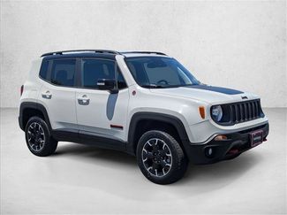 Used 2023 Jeep Renegade Trailhawk AWD/4WD video 3