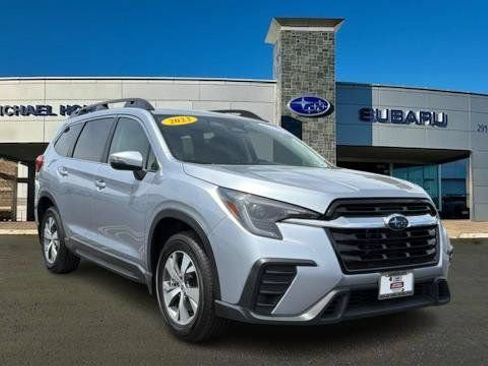 Used 2023 Subaru Ascent Premium w/ Convenience Package AWD/4WD image 1