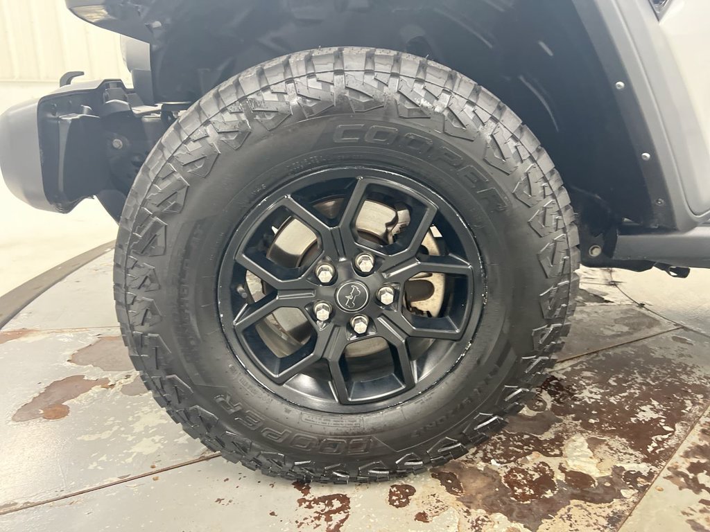 Used 2024 Jeep Wrangler Unlimited Sport AWD/4WD image 26
