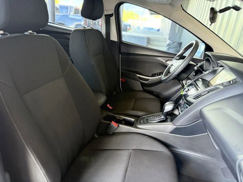 Used 2018 Ford Focus SEL image 18