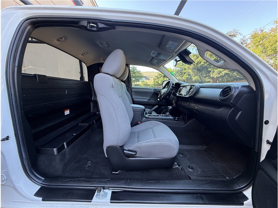 Used 2023 Toyota Tacoma SR RWD image 18