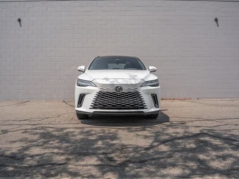 Used 2023 Lexus RX 350 FWD w/ Cold Area Package image 10