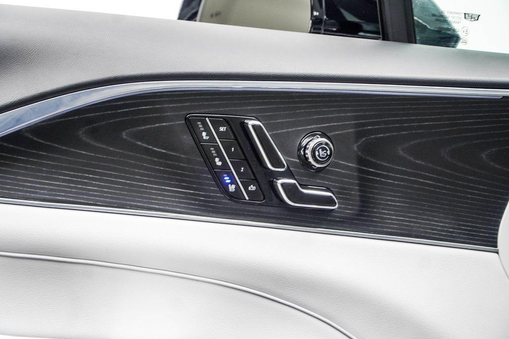 Used 2024 Cadillac Lyriq Sport RWD image 37