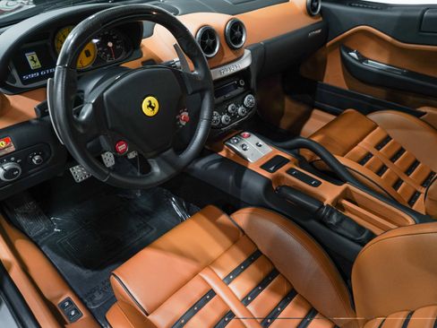 Used 2007 Ferrari 599 GTB Fiorano RWD image 2
