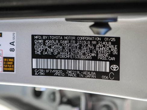 Certified 2025 Toyota Corolla LE image 28