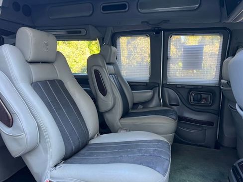 Used 2014 GMC Savana 1500 RWD image 32