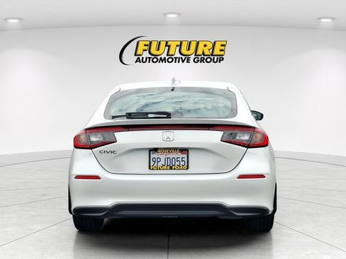 Used 2024 Honda Civic EX-L image 5