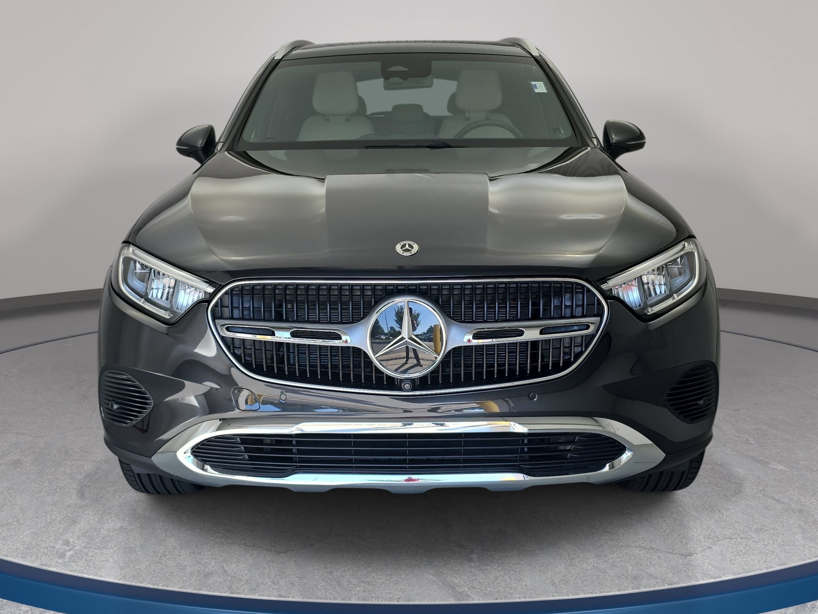 Certified 2026 Mercedes-Benz GLC 300 image 2