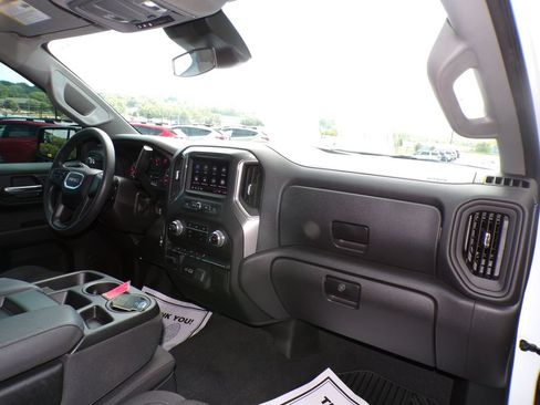 Used 2024 GMC Sierra 1500 Pro w/ Pro Value Package AWD/4WD image 14