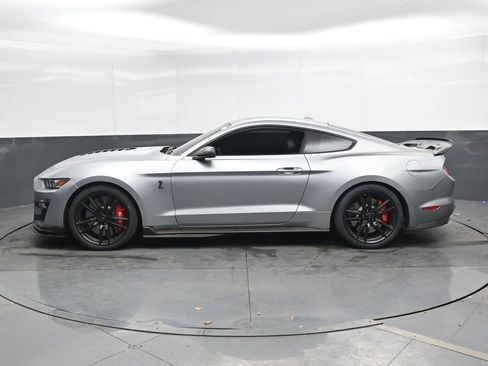 Used 2022 Ford Mustang Shelby GT500 w/ Technology Package RWD image 9