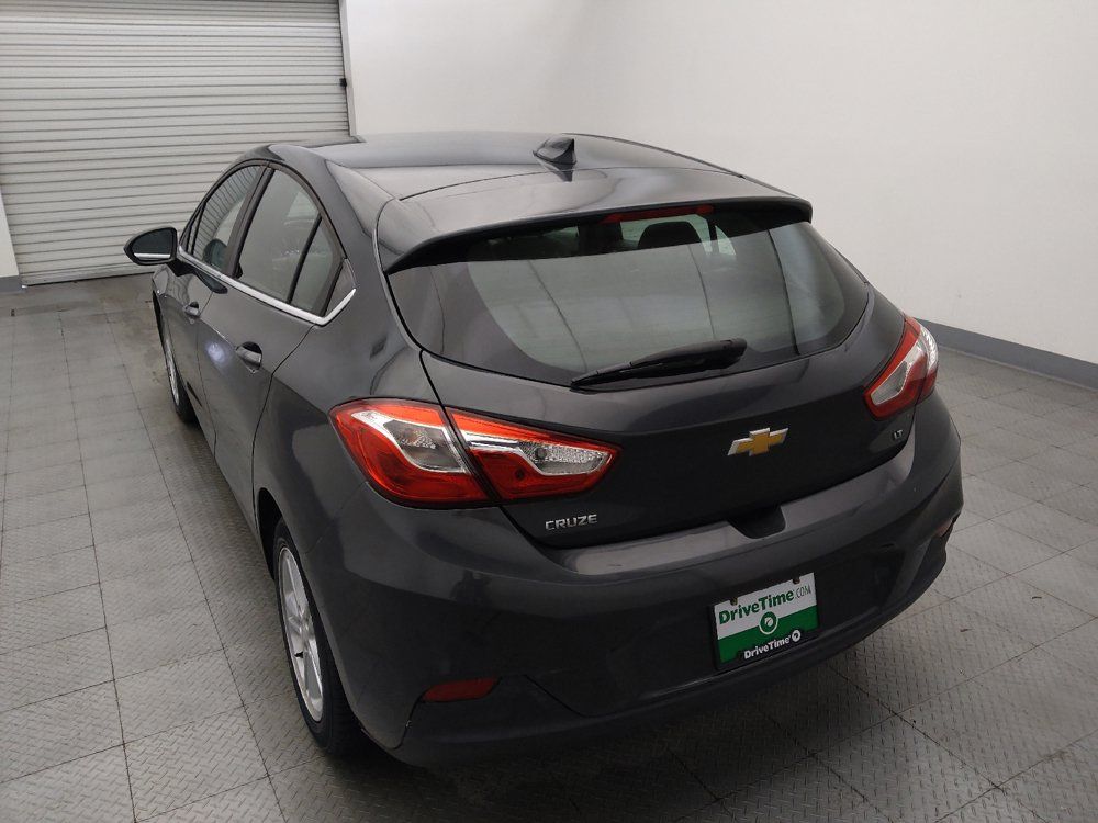 Used 2017 Chevrolet Cruze LT FWD image 6