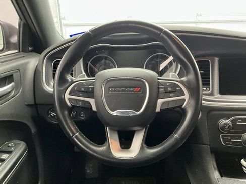 Used 2016 Dodge Charger R/T image 2