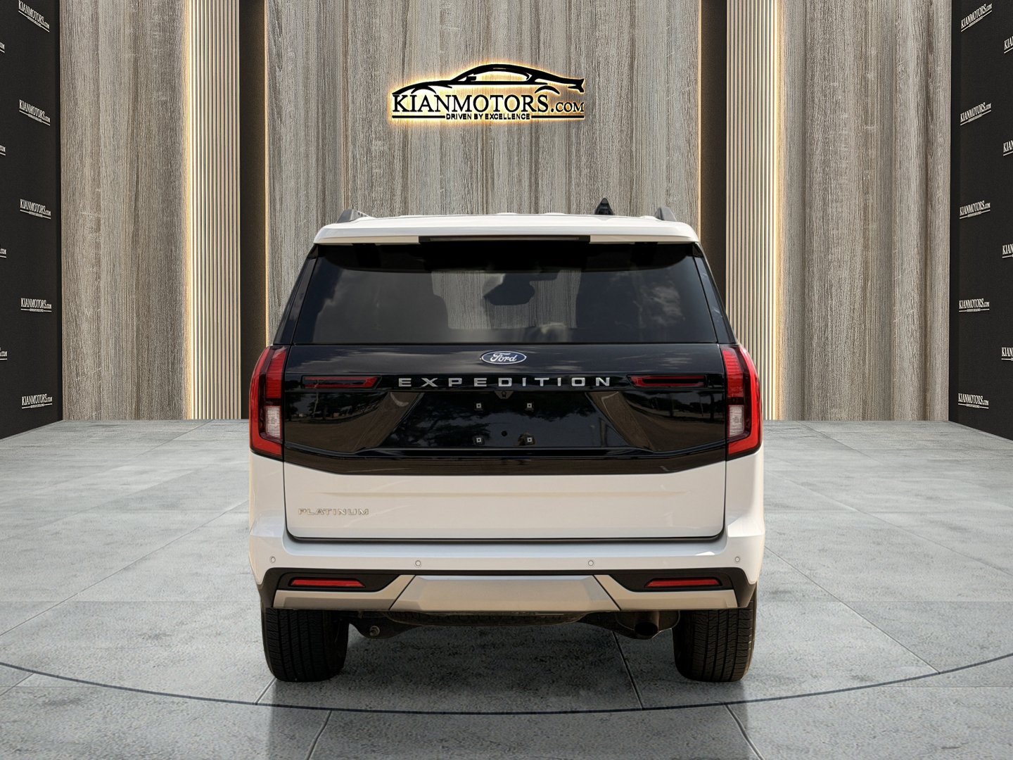 Used 2025 Ford Expedition Platinum AWD/4WD image 8