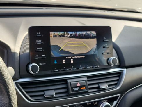 Used 2019 Honda Accord LX image 9