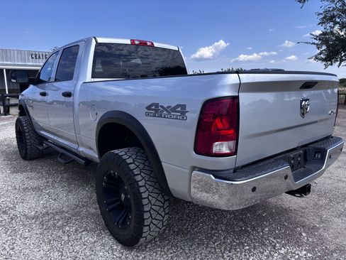 Used 2018 RAM 2500 Tradesman w/ Chrome Appearance Group AWD/4WD image 3