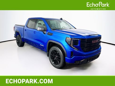 Used 2023 GMC Sierra 1500 Elevation image 1