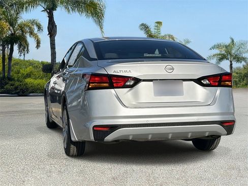 Certified 2023 Nissan Altima 2.5 S image 3