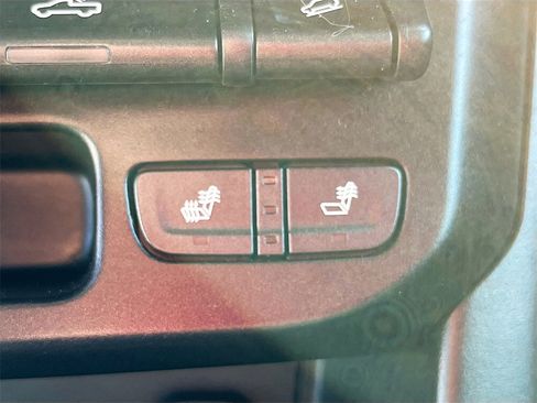 Used 2022 GMC Canyon AT4 image 19