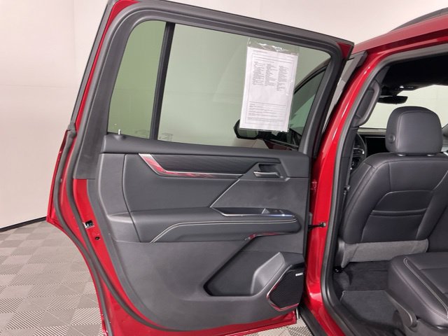 Used 2026 GMC Acadia Elevation w/ Elevation Premium Package AWD/4WD image 27