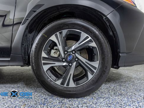 Used 2025 Subaru Crosstrek 2.0i Premium AWD/4WD image 42