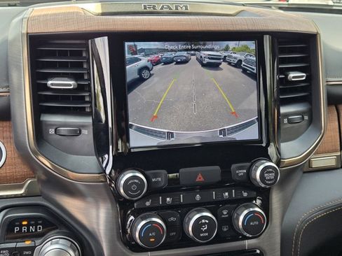 Used 2022 RAM 1500 Limited w/ Body Color Bumper Group AWD/4WD image 30