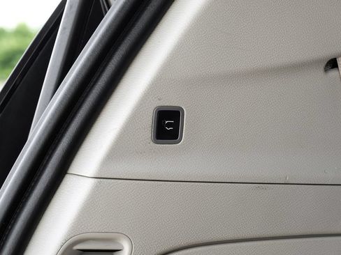 Used 2018 Chrysler Pacifica Touring-L Plus w/ Advanced Safetytec Group FWD image 58