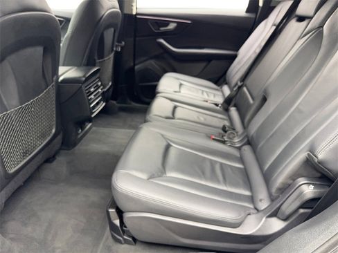 Used 2024 Audi Q7 2.0T Premium Plus image 34