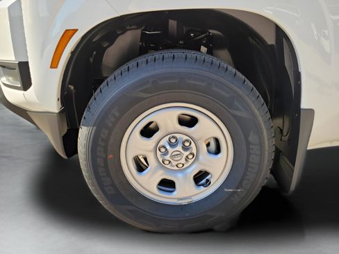 New 2026 Nissan Frontier S image 23