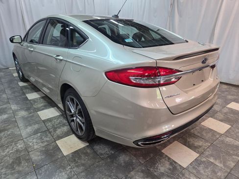 Used 2017 Ford Fusion SE w/ Equipment Group 201A AWD/4WD image 5