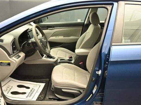 Used 2018 Hyundai Elantra SEL FWD image 9