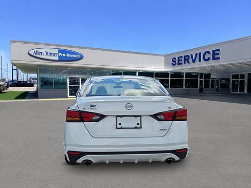 Used 2024 Nissan Altima 2.5 SL AWD/4WD image 7