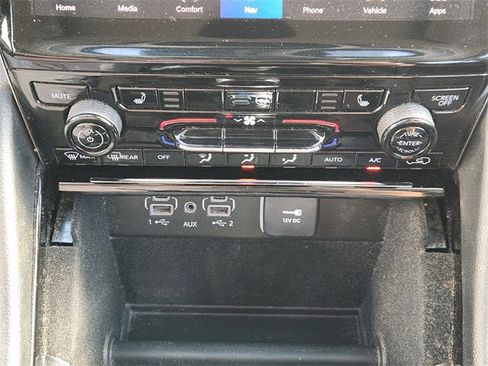 Used 2021 Jeep Grand Cherokee L Limited image 20