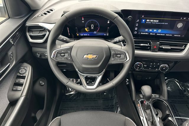 New 2026 Chevrolet TrailBlazer LT w/ Convenience Package AWD/4WD image 21
